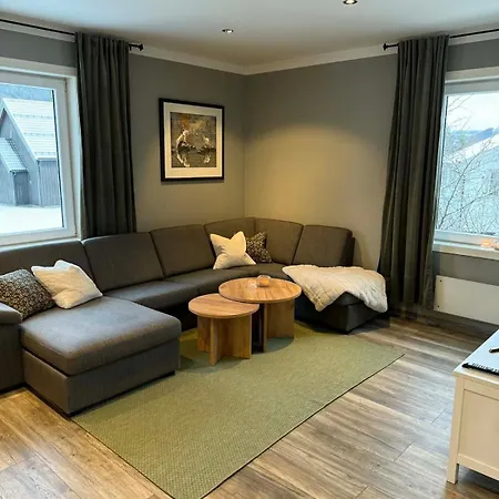 Large Apartment, In The Middle Of Center! Apartamento